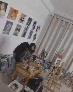 山东烟台科技学院，两艺术学生在画室啪啪